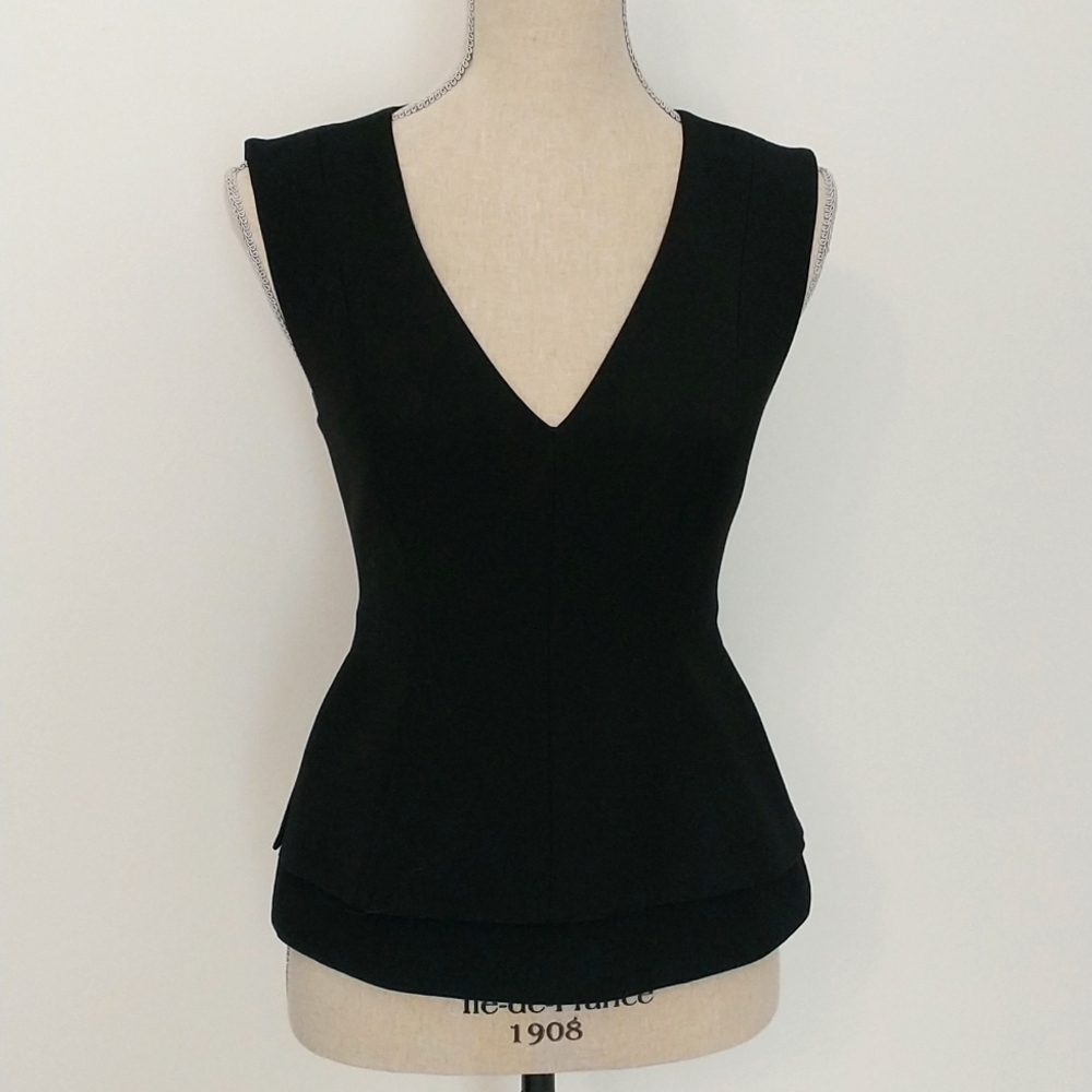 BCBGMaxAzria Black V-neck Top Size XS